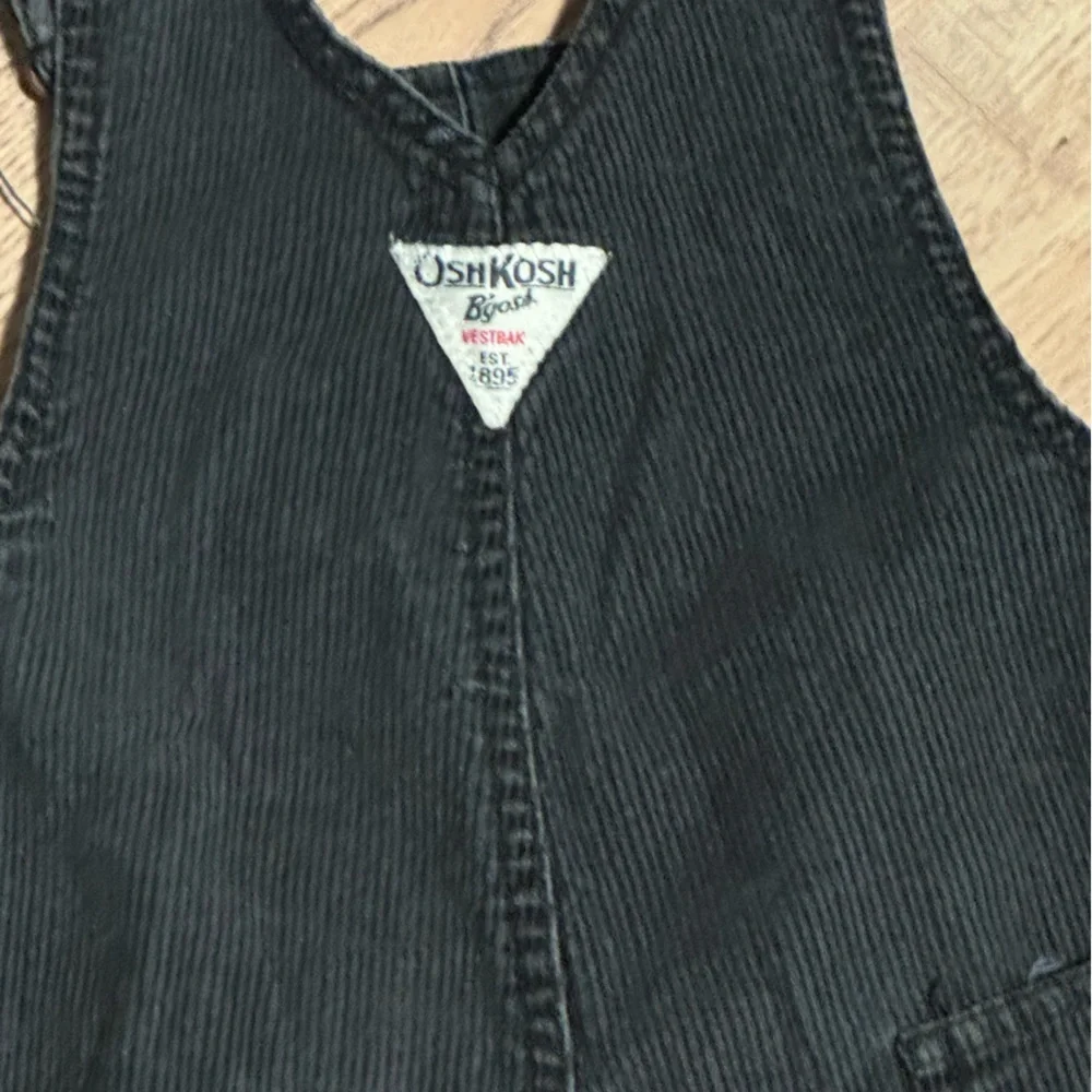 Vintage OshKosh B’gosh Black Corduroy Penguin Overalls 3T
